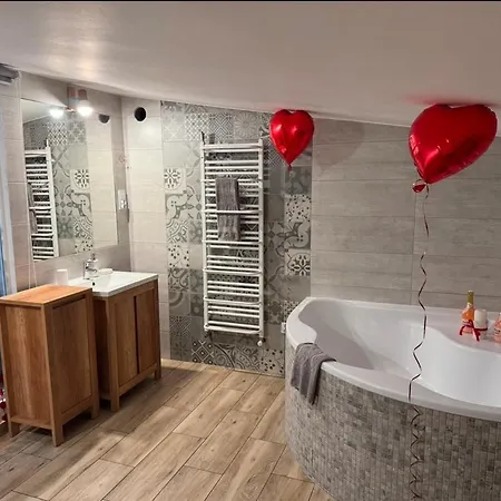 Dawna Mleczarnia Familijny 公寓