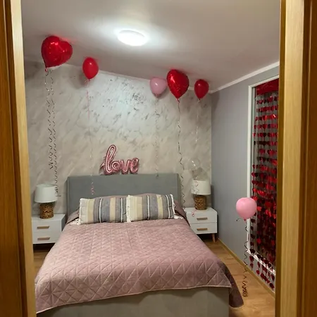 Dawna Mleczarnia Familijny アパート *