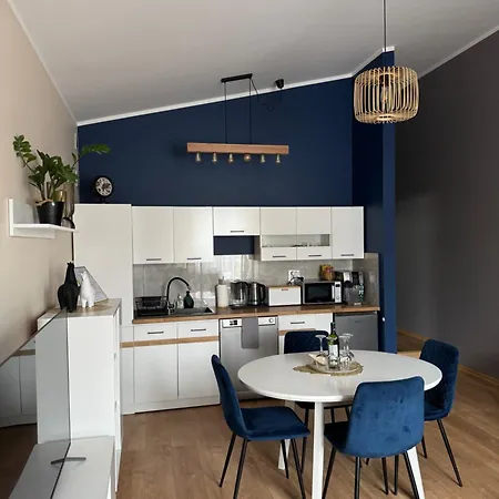 Dawna Mleczarnia Familijny 公寓 新鲁达